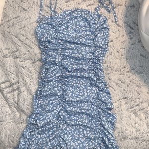 Little blue accented scrunchy dress size medium